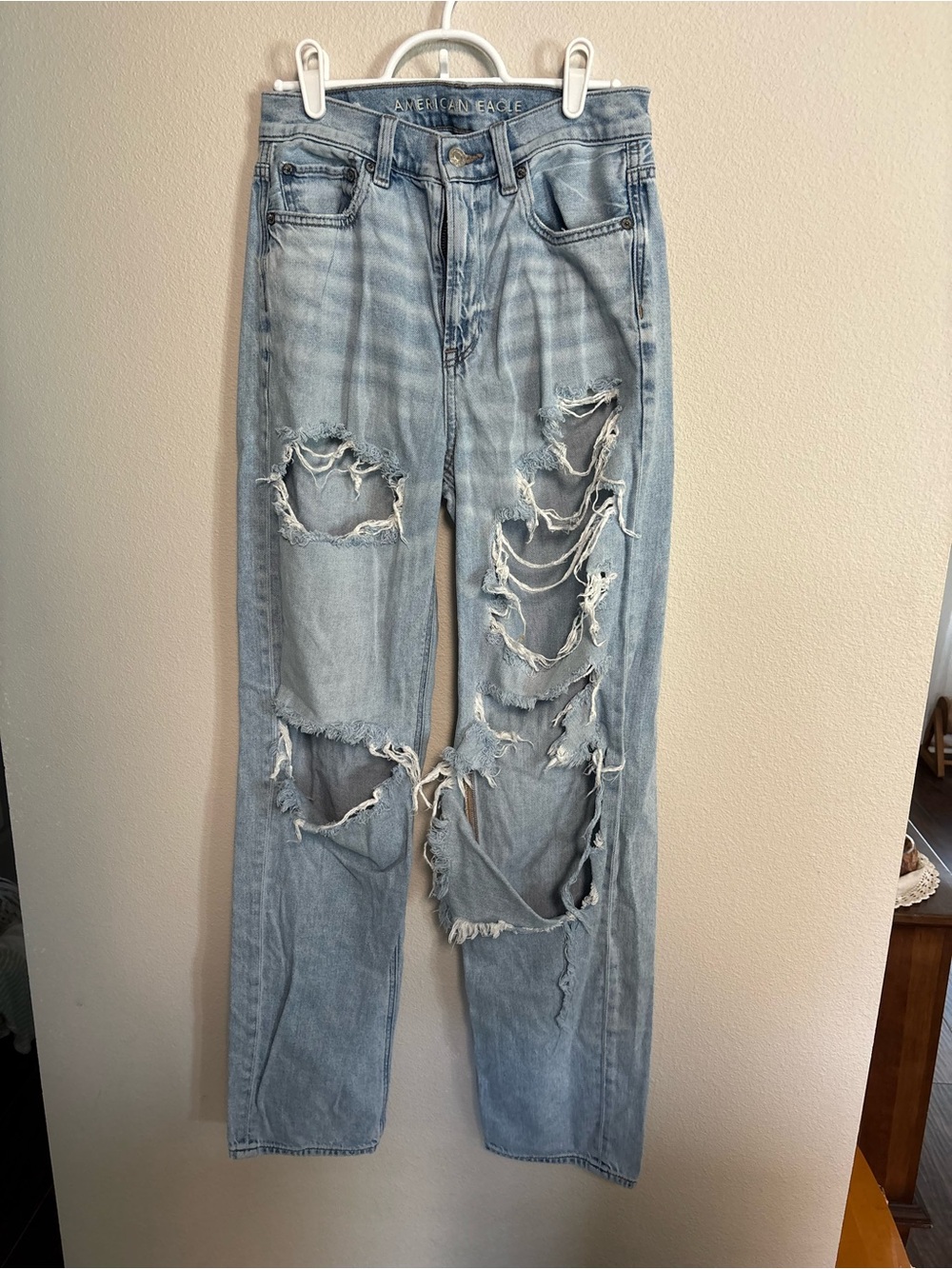 American Eagle Outfitters Light Wash Distressed Boyfriend Jeans